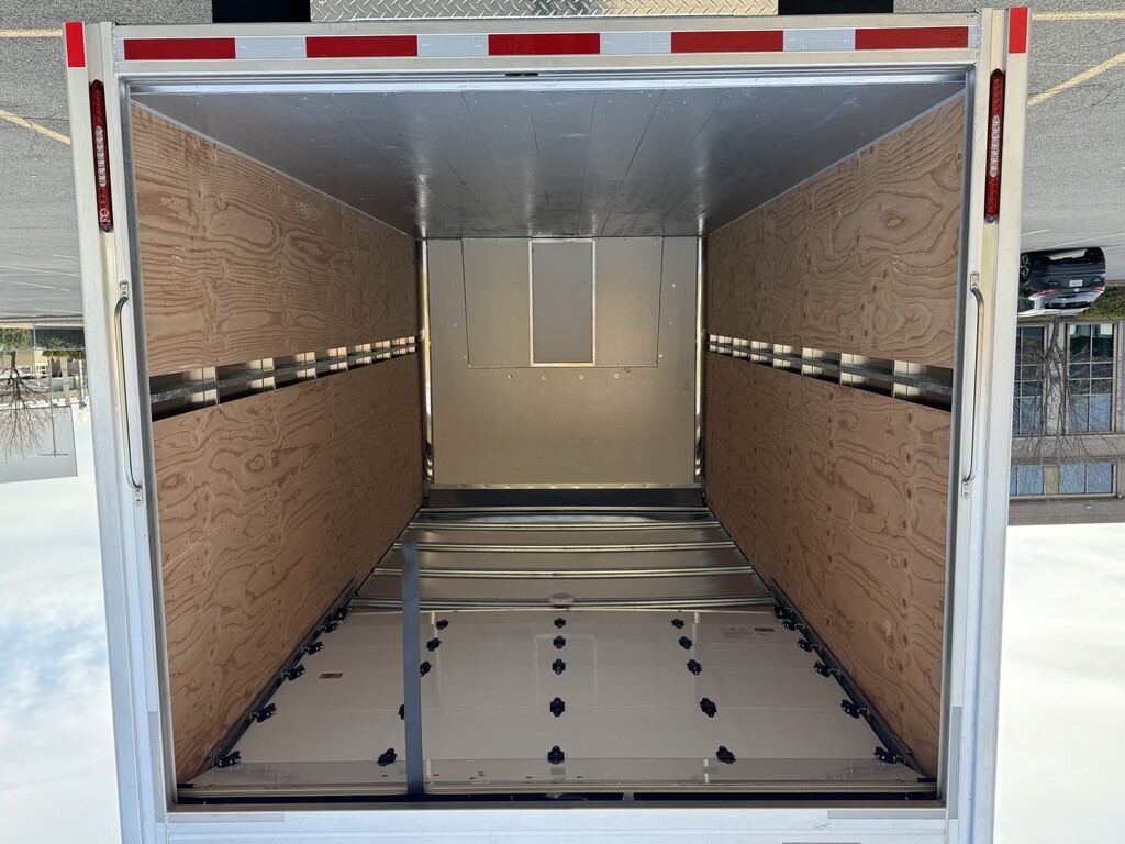 26 Footer Interior